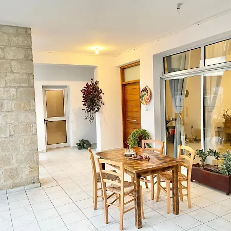 The Mountain House - Escape Life *