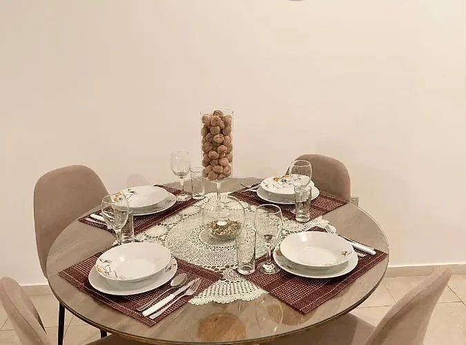 The Mountain House - Escape Life パ フォス