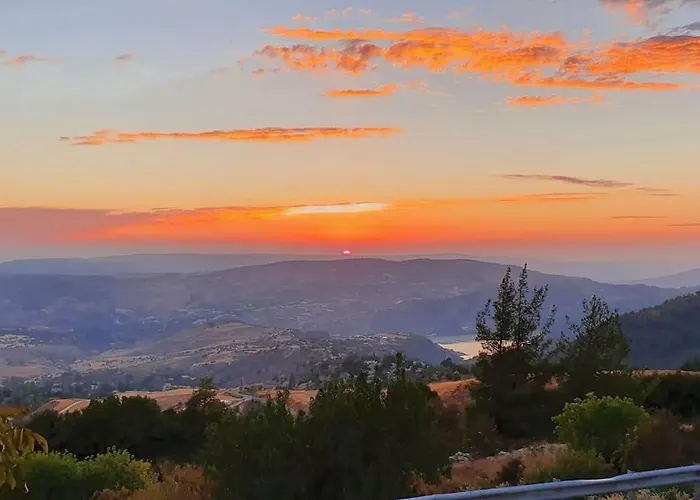 The Mountain House - Escape Life *